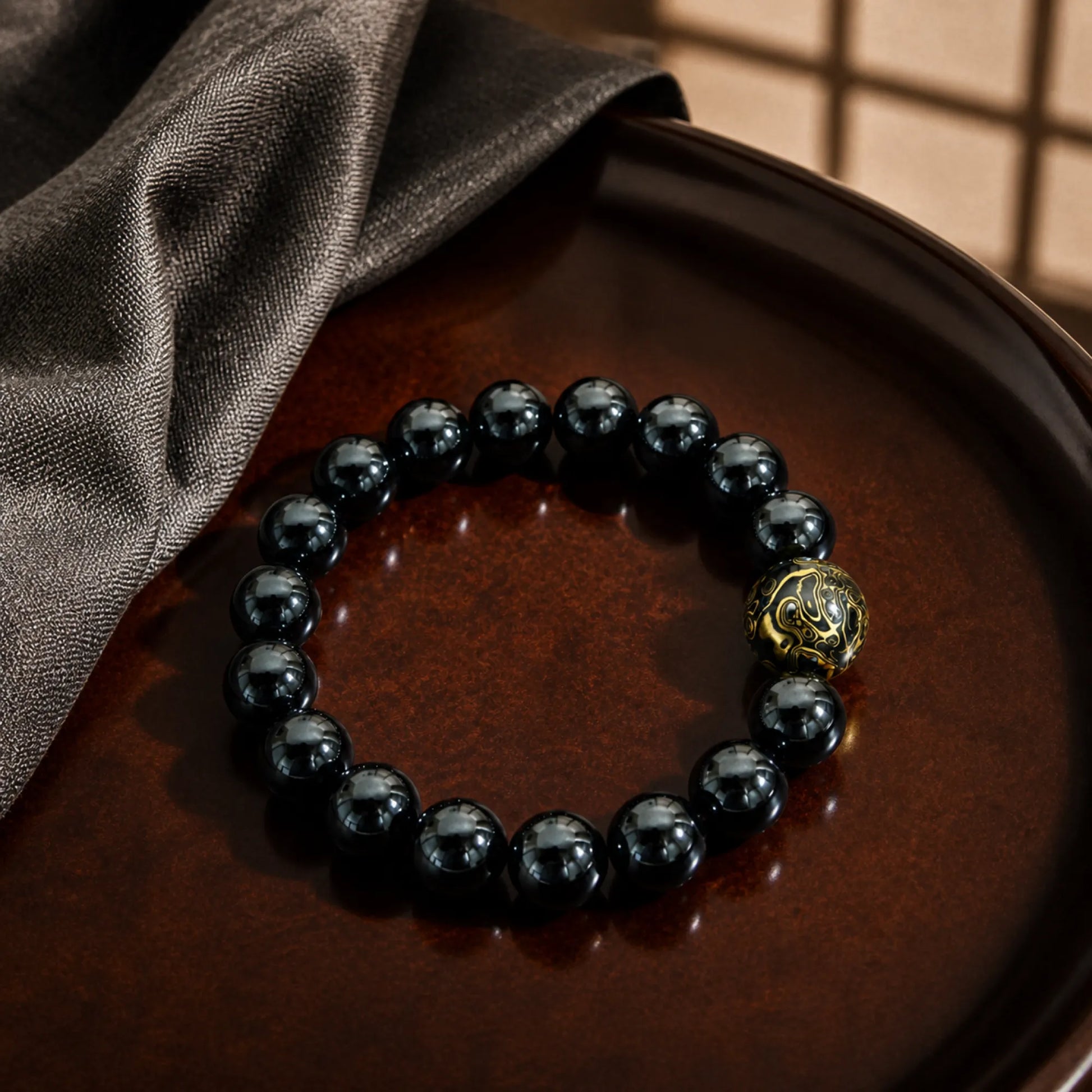 Lacquerware & Black Agate Beaded Bracelet - craft silk scene