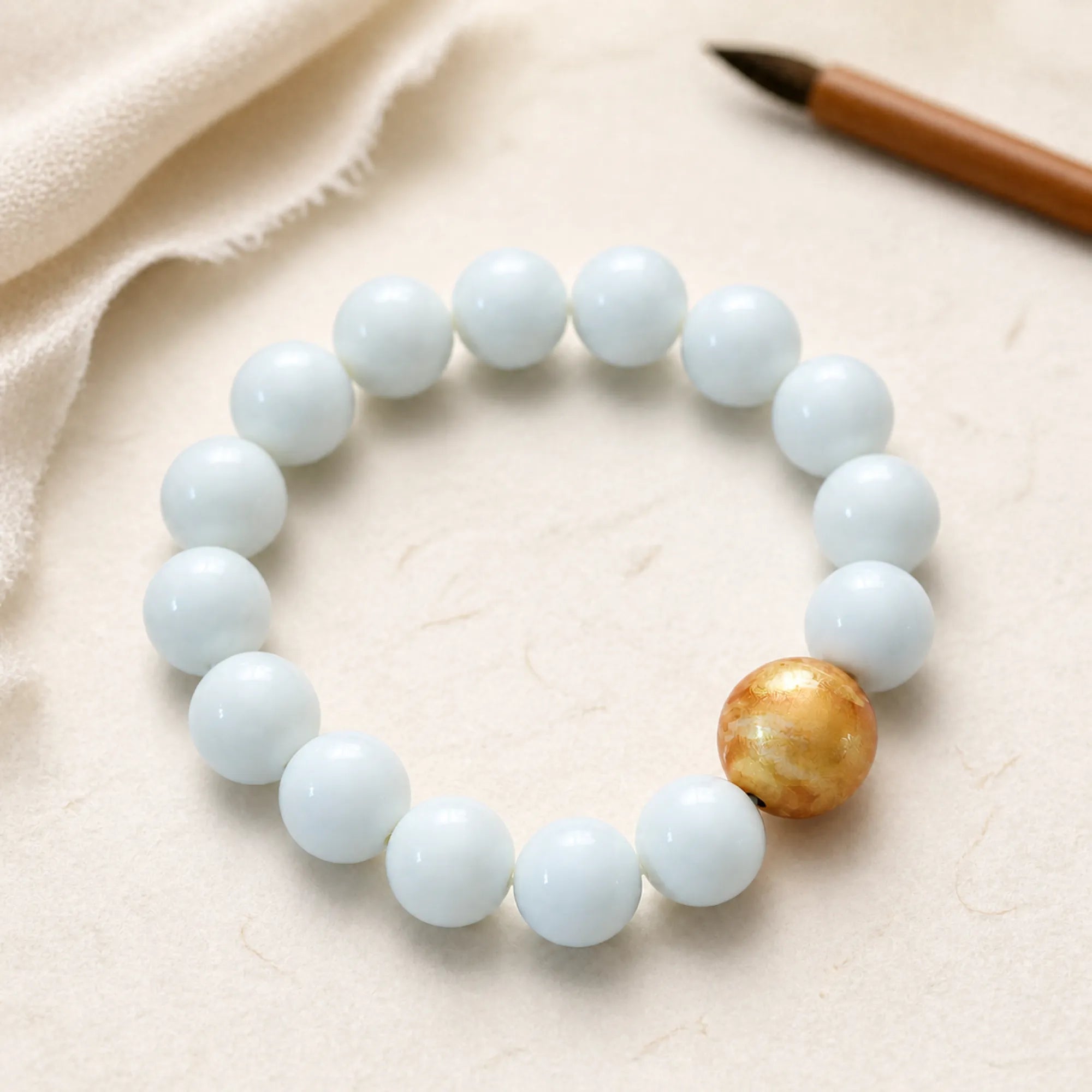 White Jade & Lacquerware Focal Bead Bracelet - craft silk scene