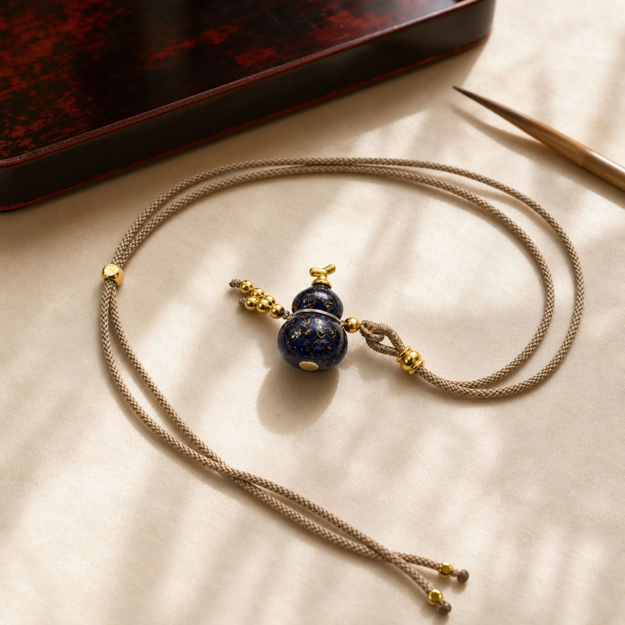 Chinese Lacquerware Gourd Necklace - Deep Blue