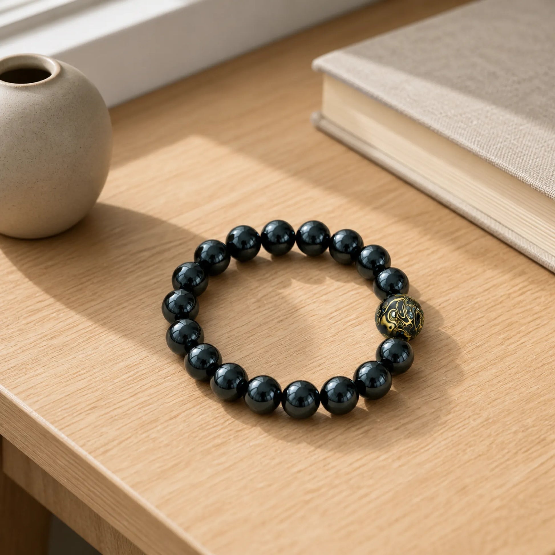 Lacquerware & Black Agate Beaded Bracelet - lifestyle scene 2