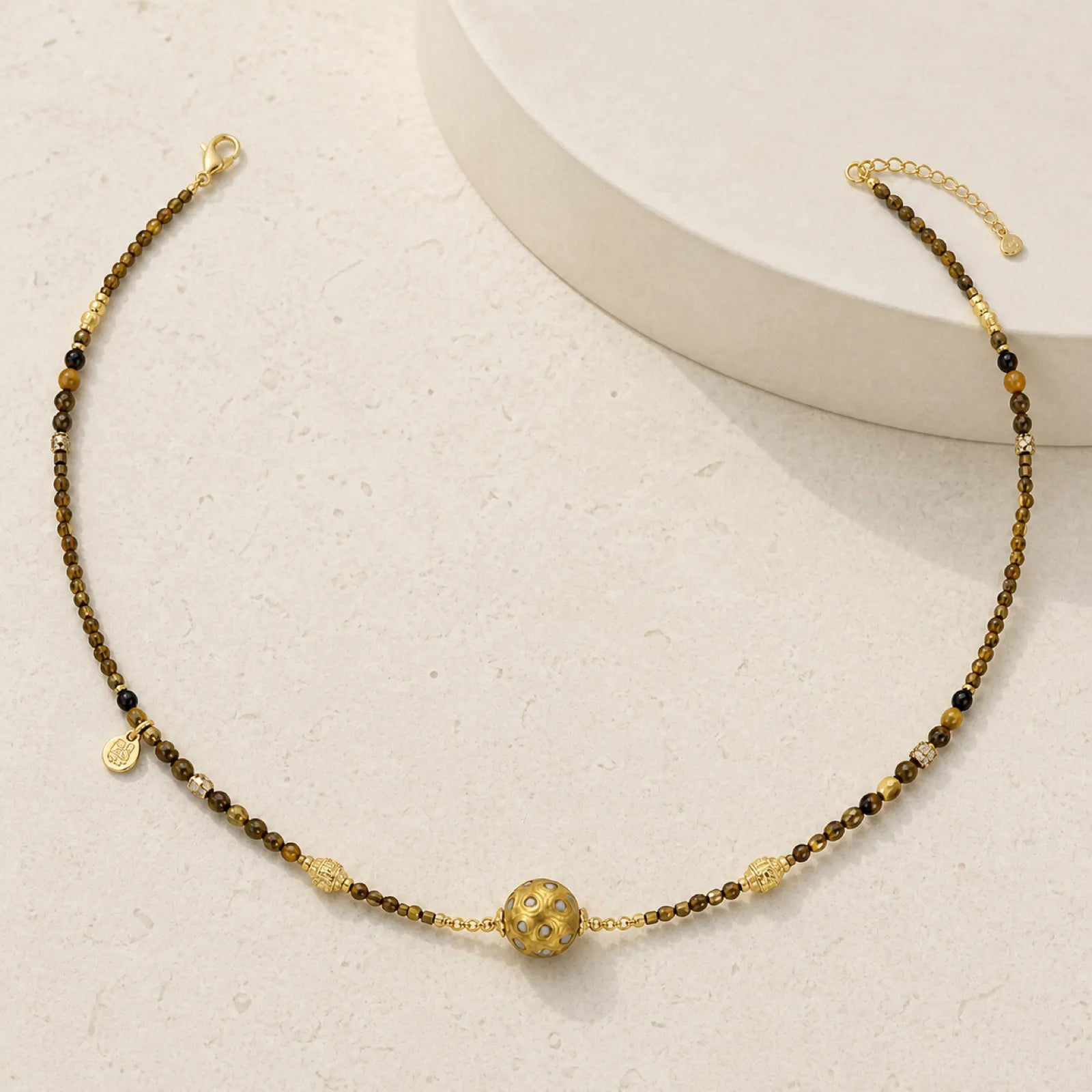 Urushi & 18K Gold Tiger's Eye Necklace - 05 modern minimal 5 11zon 068d4d95 288c 415f 86dd 53b9b661839c