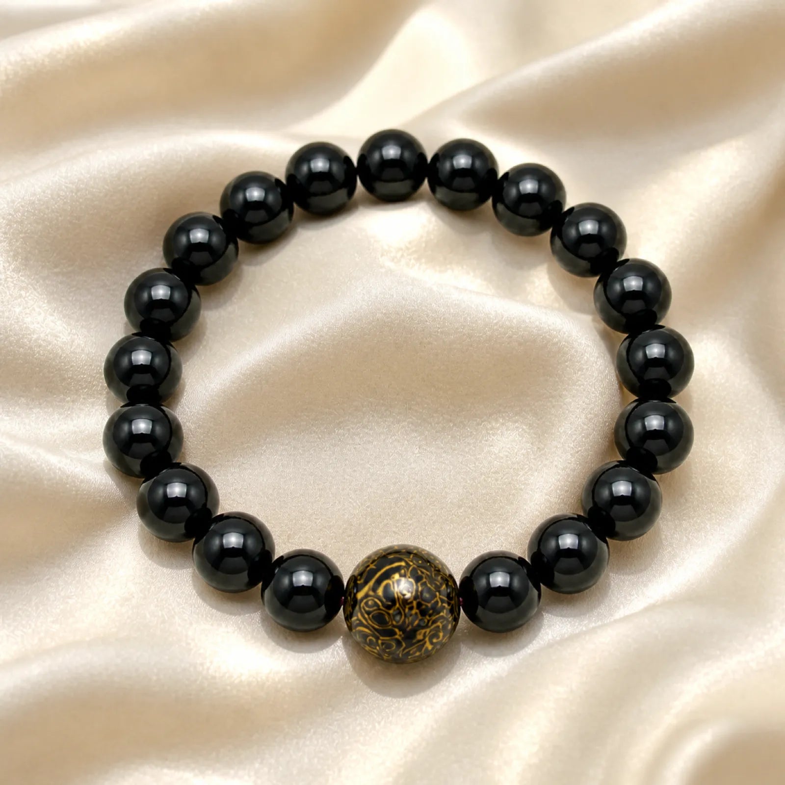 Urushi Lacquer & Black Onyx Beaded Bracelet - 06 ivory silk 6 11zon 2e9c9596 30b4 4d13 9e7e e3bc7fb542bf